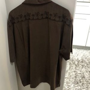 Size medium Tommy Bahama men’s shirts